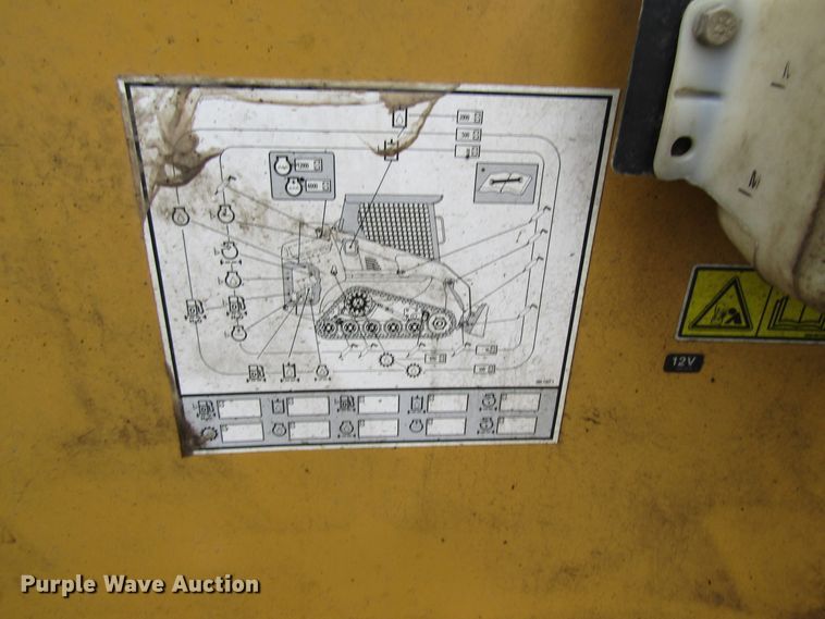image for item FD9390 2007 Caterpillar 247B  tracked skid steer loader