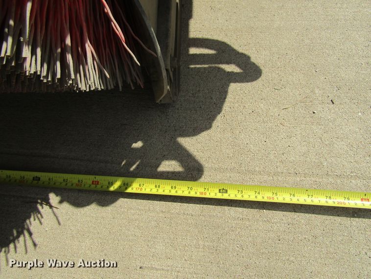 image for item FD9403 2000 Elgin Pelican Series P street sweeper