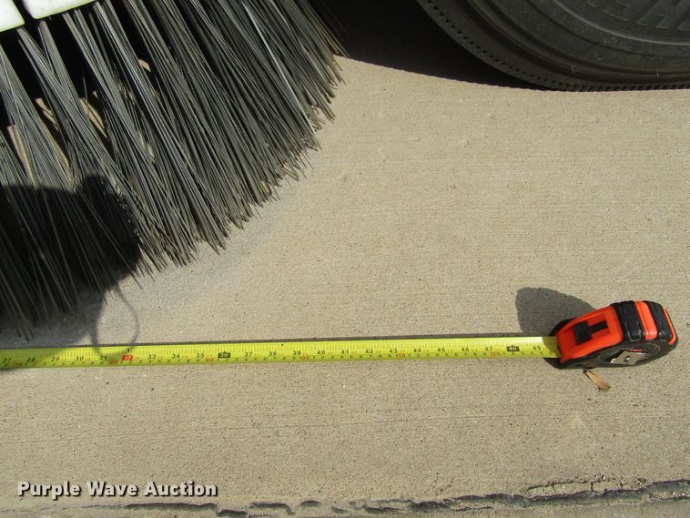 image for item FD9403 2000 Elgin Pelican Series P street sweeper