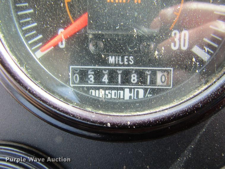 image for item FD9403 2000 Elgin Pelican Series P street sweeper