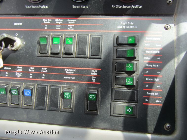 image for item FD9403 2000 Elgin Pelican Series P street sweeper