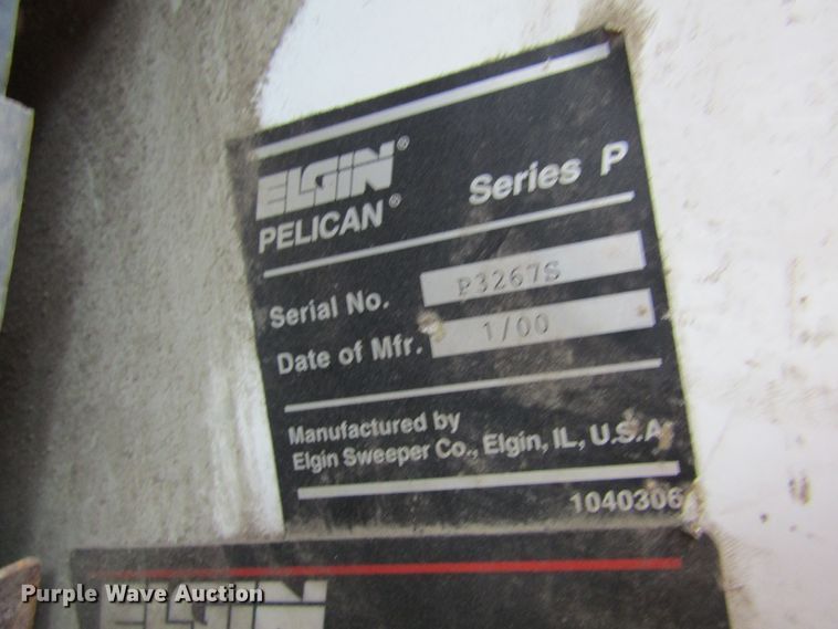 image for item FD9403 2000 Elgin Pelican Series P street sweeper