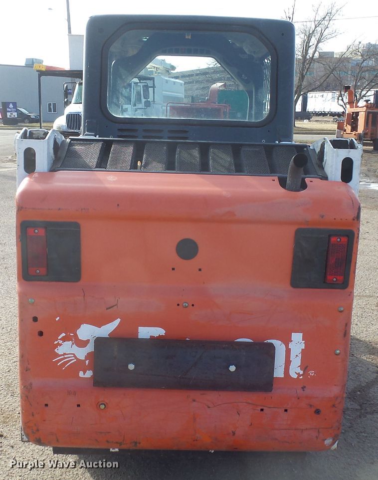 image for item FR9522 2007 Bobcat S100  skid steer loader