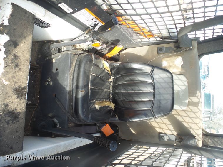 image for item FR9522 2007 Bobcat S100  skid steer loader