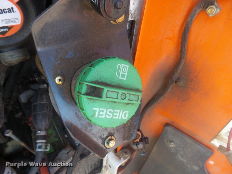 image for item FR9522 2007 Bobcat S100  skid steer loader