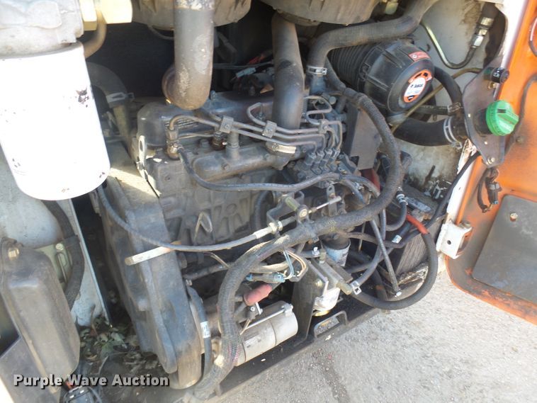 image for item FR9522 2007 Bobcat S100  skid steer loader