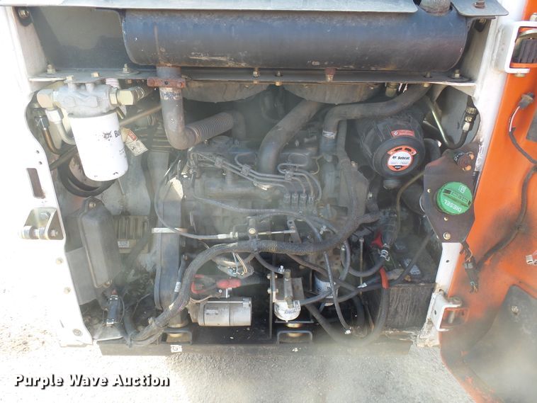 image for item FR9522 2007 Bobcat S100  skid steer loader