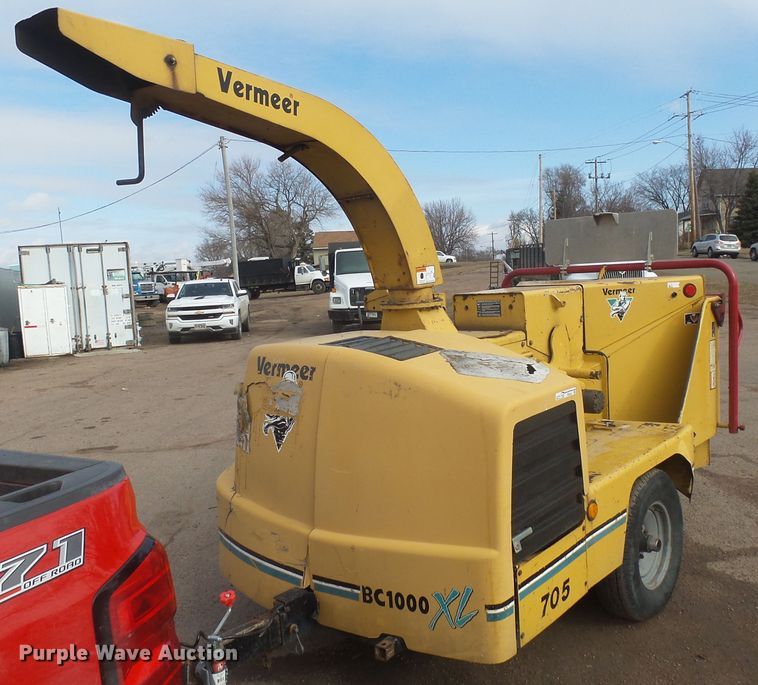 image for item FR9523 2005 Vermeer BC1000XL wood chipper