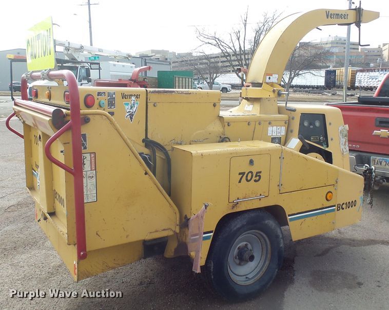 image for item FR9523 2005 Vermeer BC1000XL wood chipper