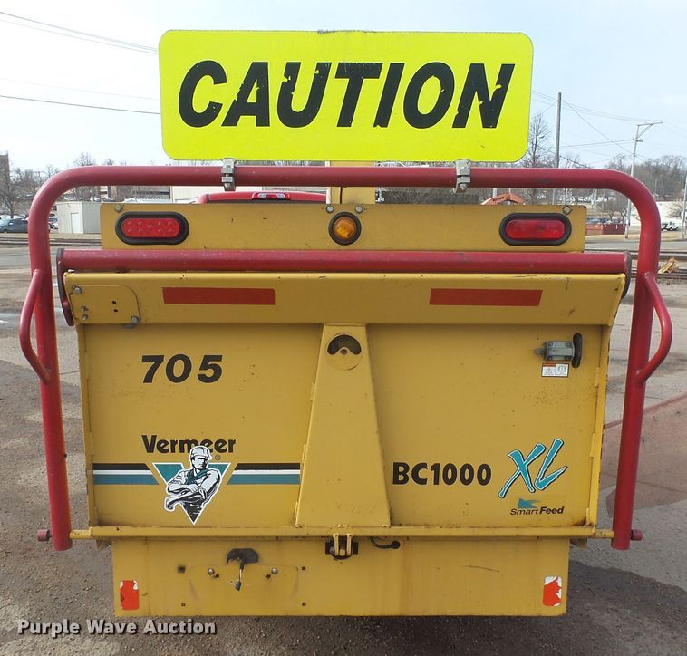 image for item FR9523 2005 Vermeer BC1000XL wood chipper