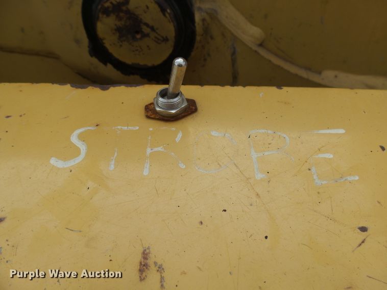 image for item FR9523 2005 Vermeer BC1000XL wood chipper