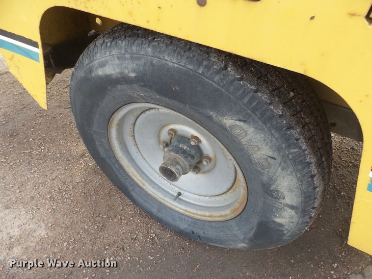 image for item FR9523 2005 Vermeer BC1000XL wood chipper