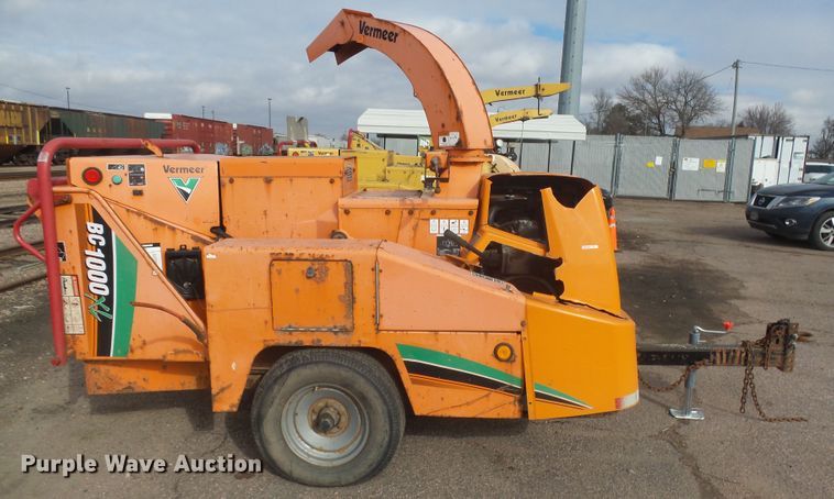 image for item FR9524 Vermeer BC1000XL wood chipper