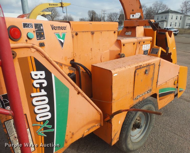 image for item FR9524 Vermeer BC1000XL wood chipper
