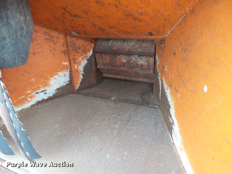 image for item FR9524 Vermeer BC1000XL wood chipper