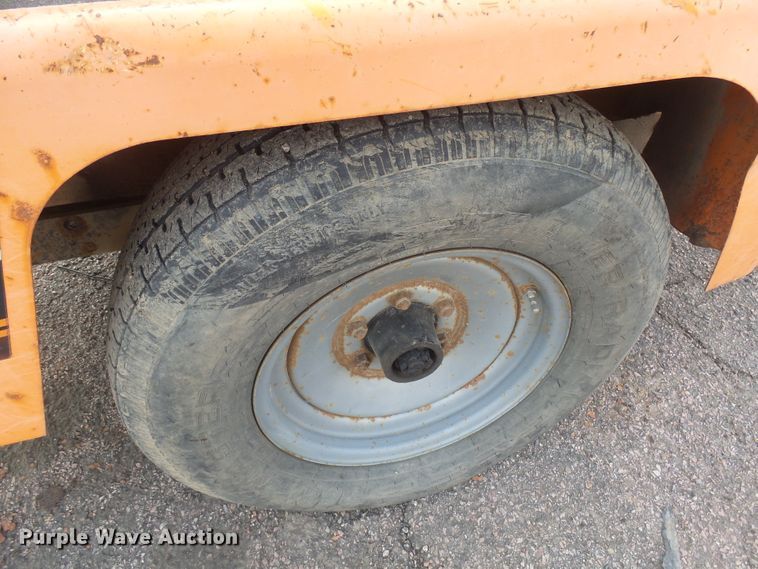 image for item FR9524 Vermeer BC1000XL wood chipper