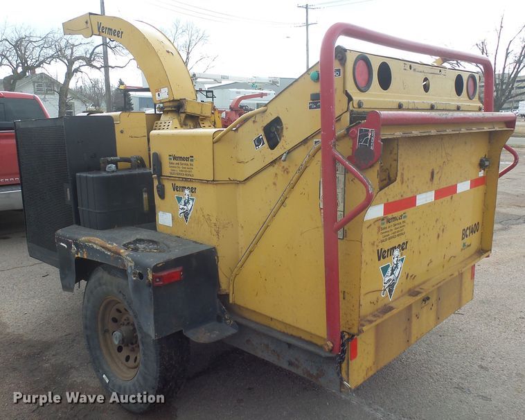 image for item FR9525 Vermeer BC1400 wood chipper