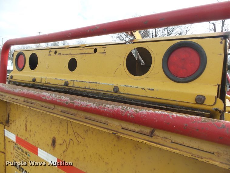 image for item FR9525 Vermeer BC1400 wood chipper