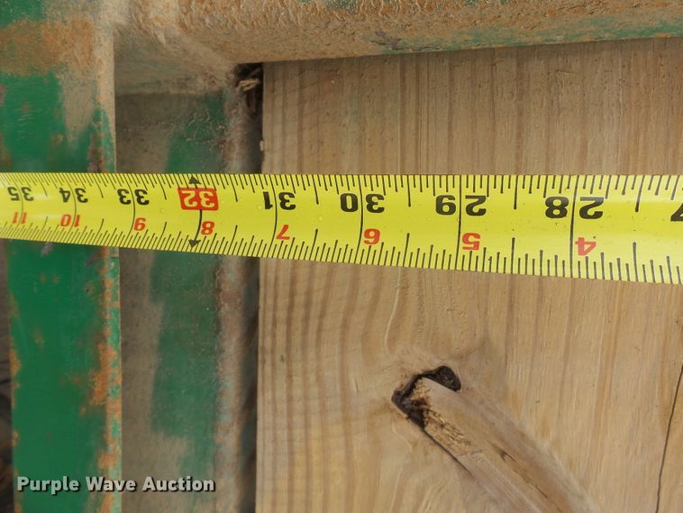 image for item FR9561 1998 Ford F800 dump truck