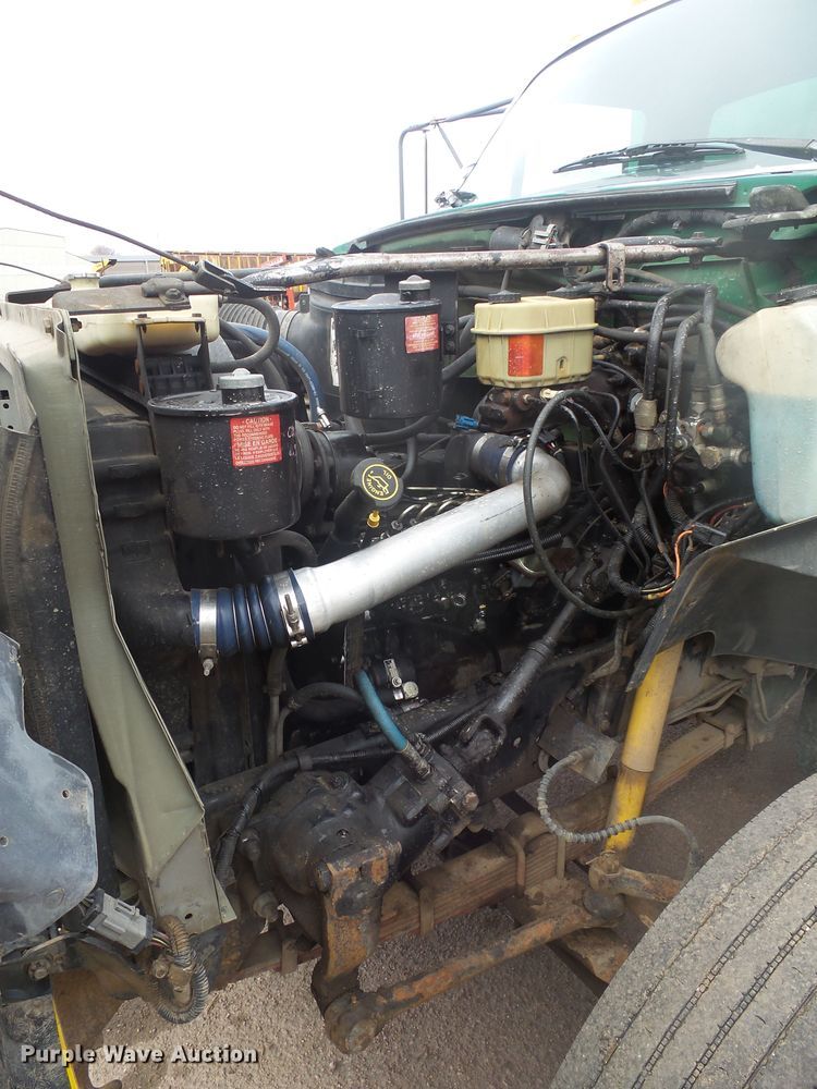 image for item FR9561 1998 Ford F800 dump truck