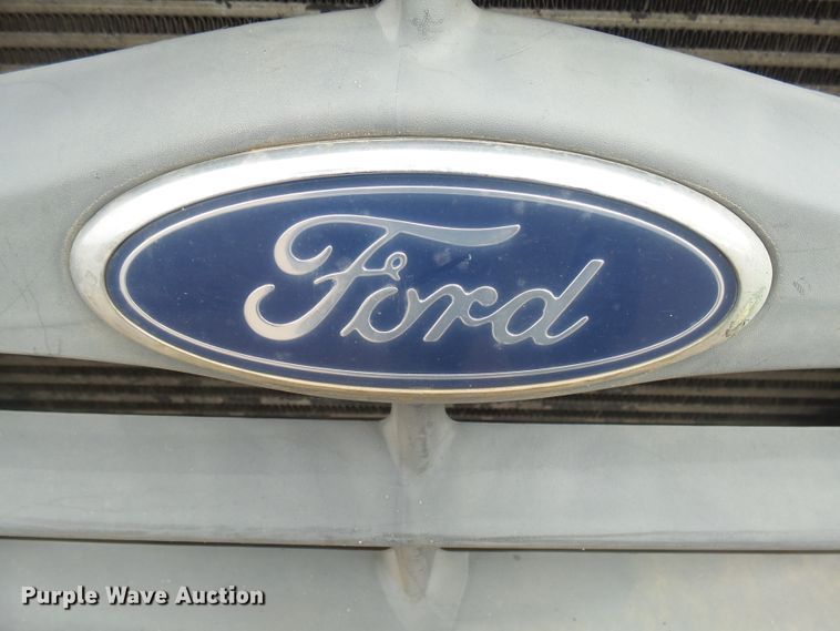 image for item FR9561 1998 Ford F800 dump truck