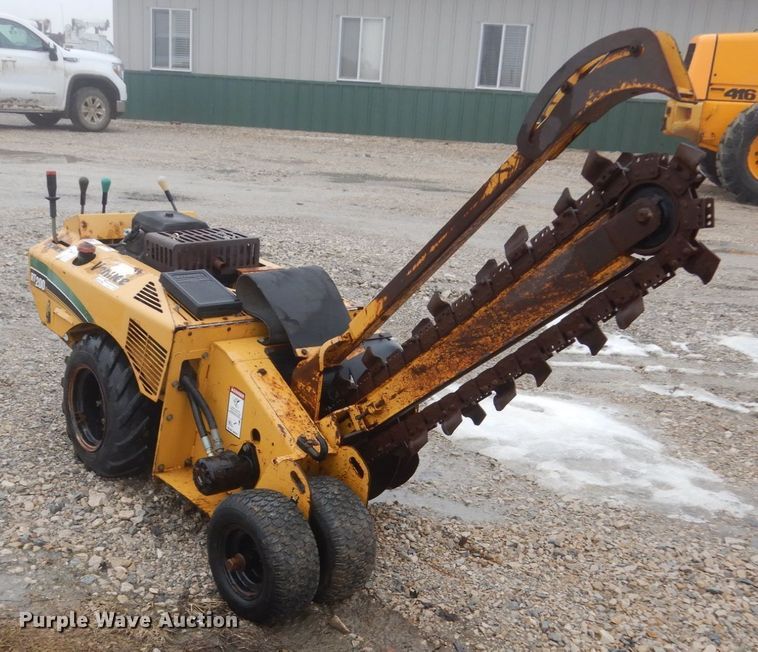 image for item FX9015 Vermeer RT200 trencher