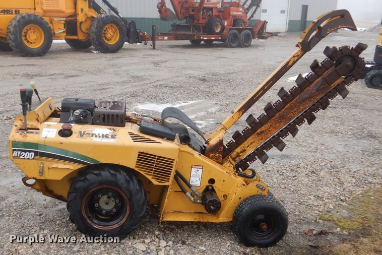 image for item FX9015 Vermeer RT200 trencher