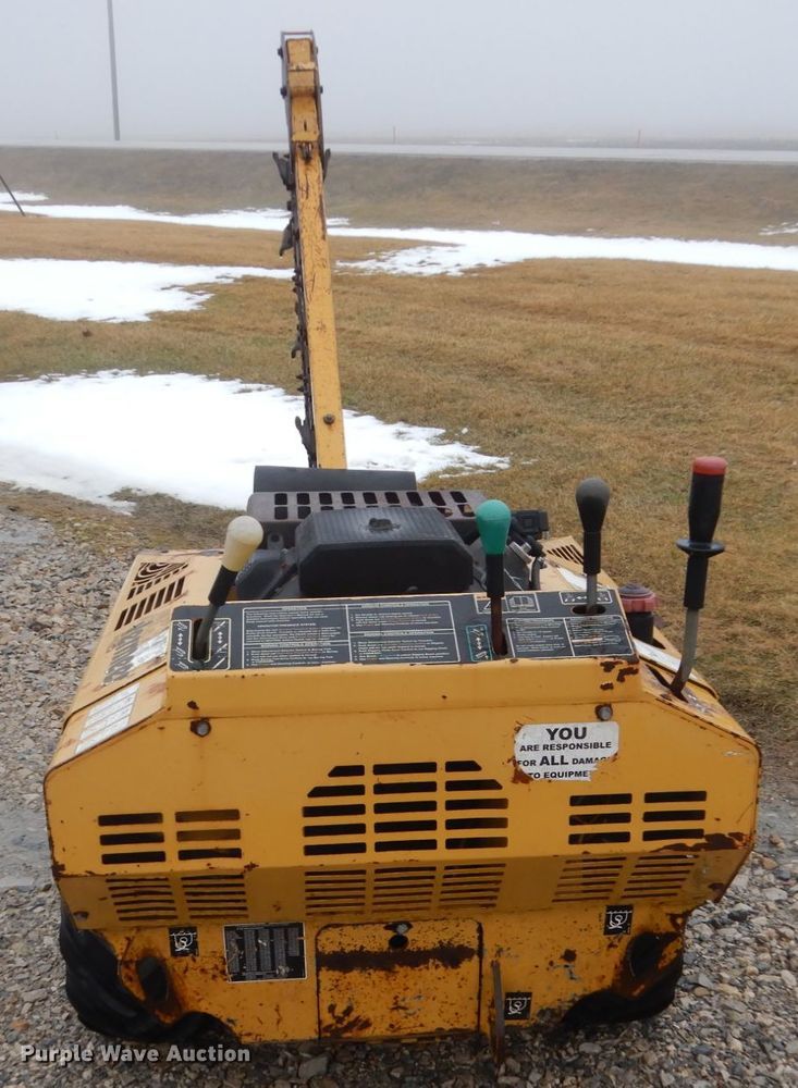 image for item FX9015 Vermeer RT200 trencher