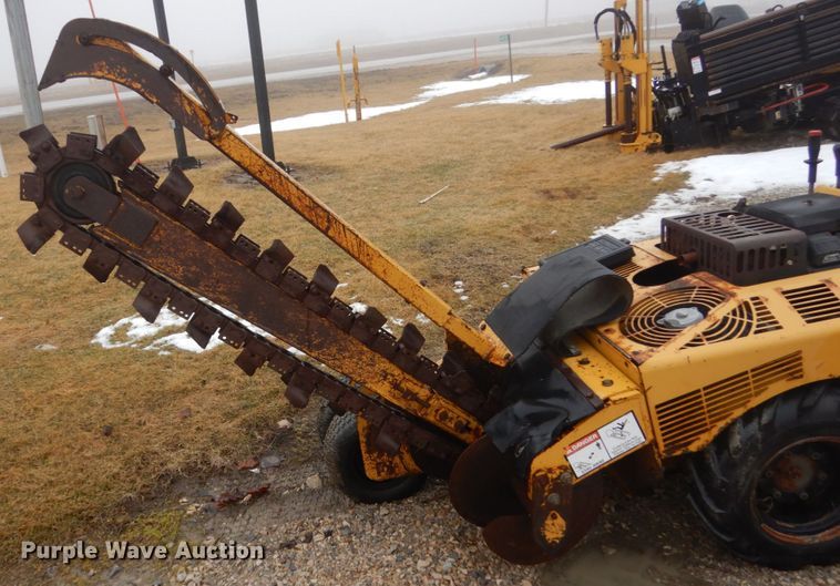 image for item FX9015 Vermeer RT200 trencher
