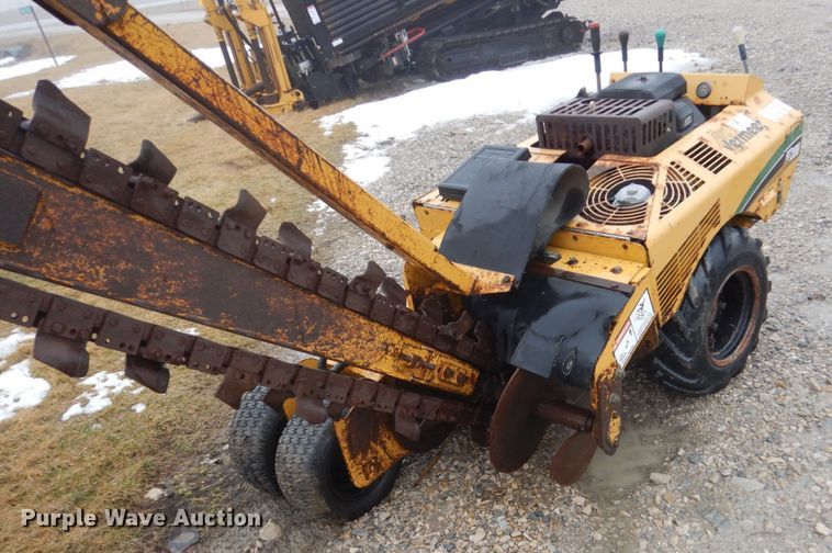 image for item FX9015 Vermeer RT200 trencher