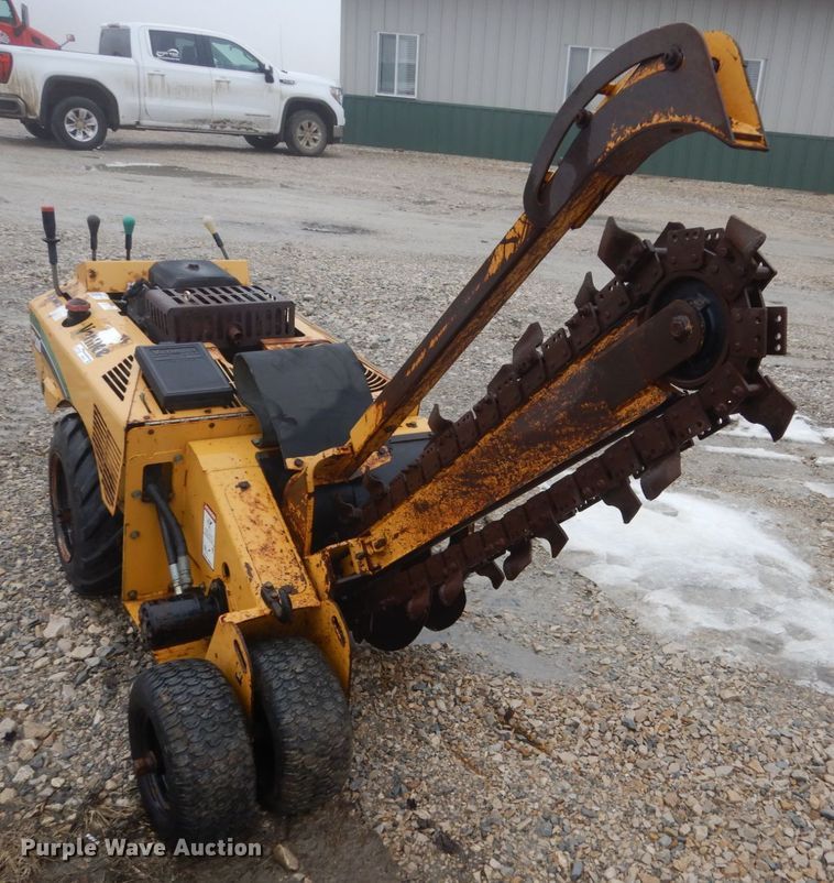 image for item FX9015 Vermeer RT200 trencher