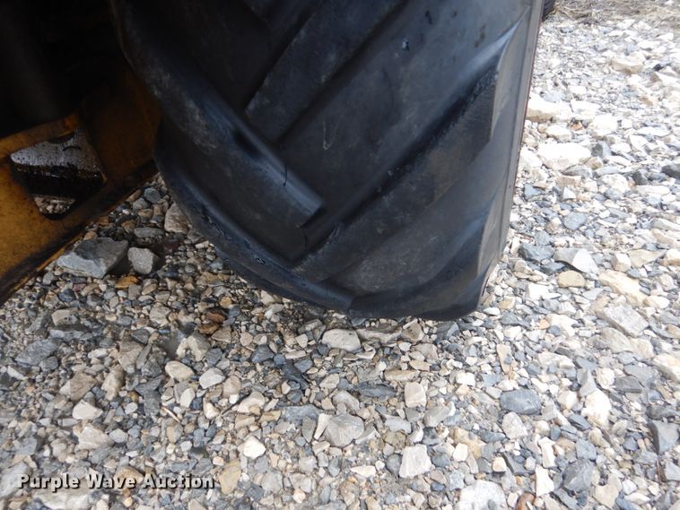 image for item FX9015 Vermeer RT200 trencher