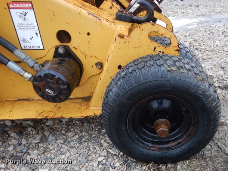 image for item FX9015 Vermeer RT200 trencher