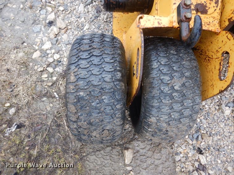 image for item FX9015 Vermeer RT200 trencher