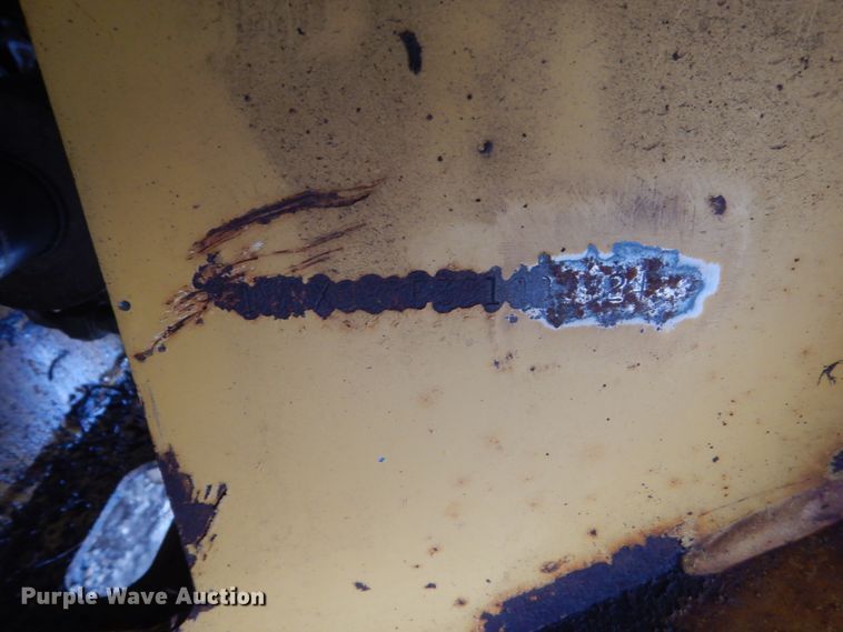 image for item FX9015 Vermeer RT200 trencher