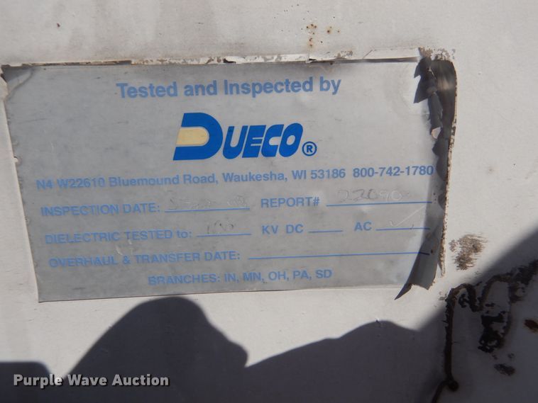 image for item FX9017 1993 International 4800 digger derrick truck