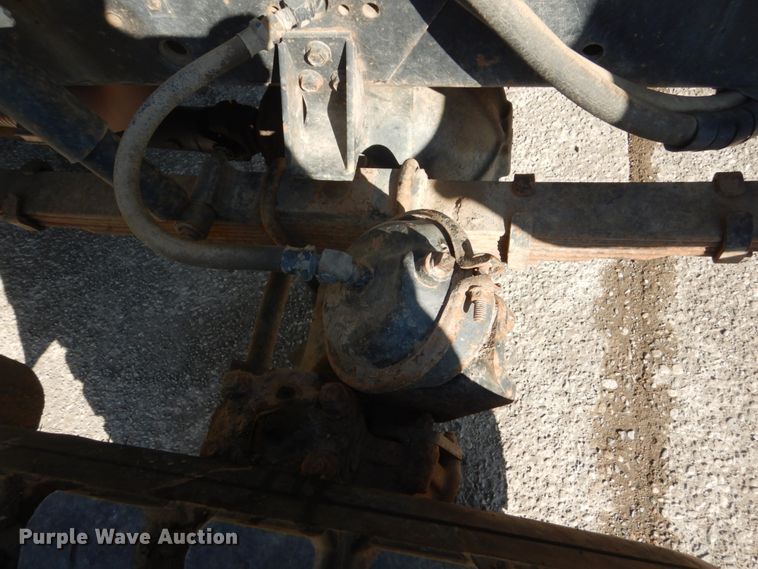 image for item FX9017 1993 International 4800 digger derrick truck