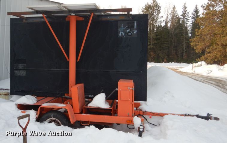 image for item FX9018 2000 American Signal Co message board