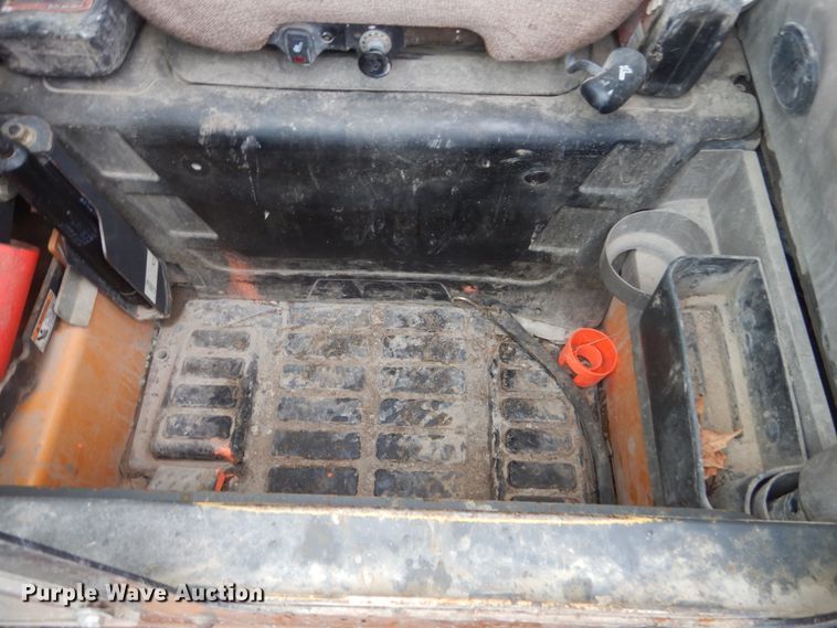 image for item FX9027 2012 Case TR320  tracked skid steer loader