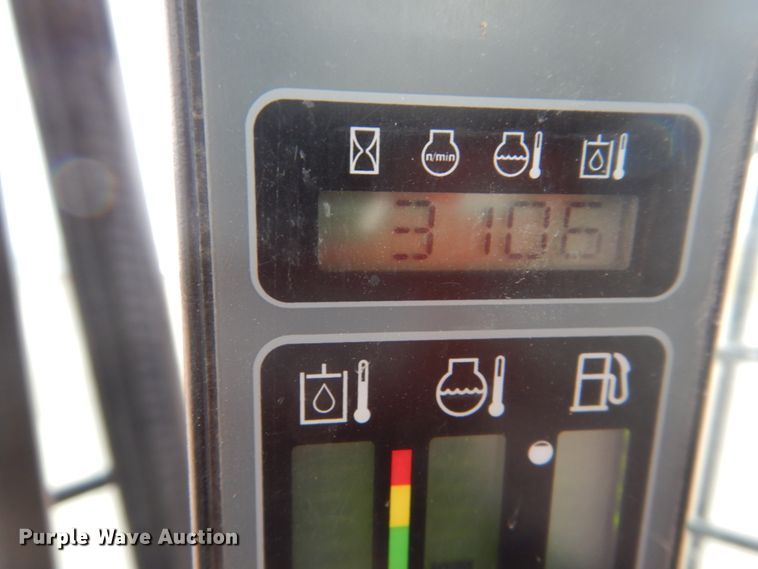 image for item FX9027 2012 Case TR320  tracked skid steer loader