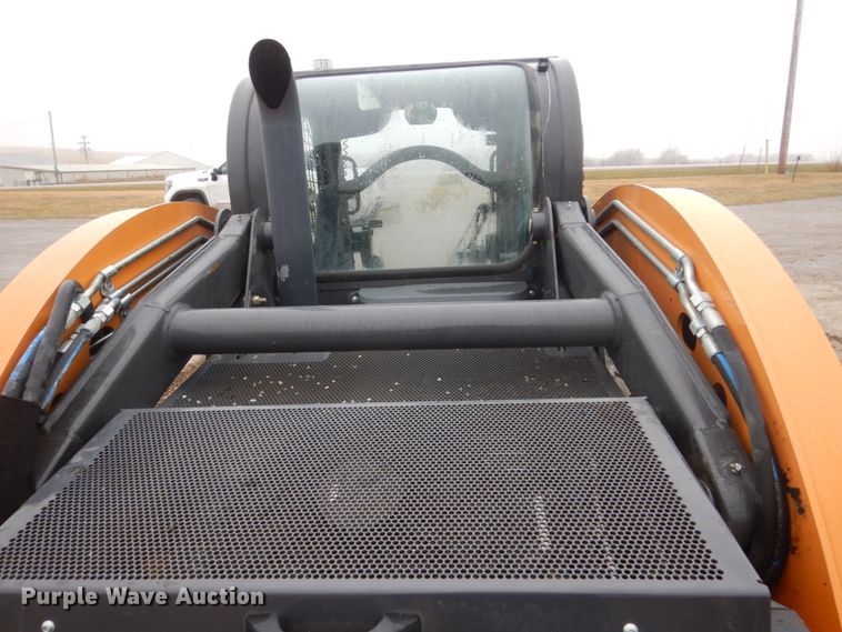 image for item FX9028 2015 Case SV280  skid steer loader