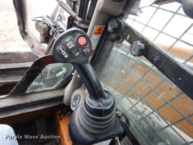 image for item FX9028 2015 Case SV280  skid steer loader