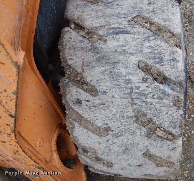 image for item FX9029 2015 Case SV280  skid steer loader