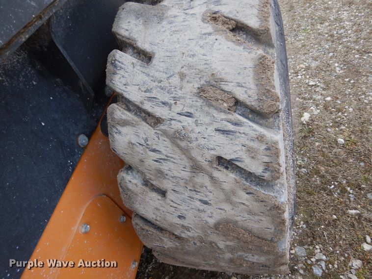 image for item FX9029 2015 Case SV280  skid steer loader