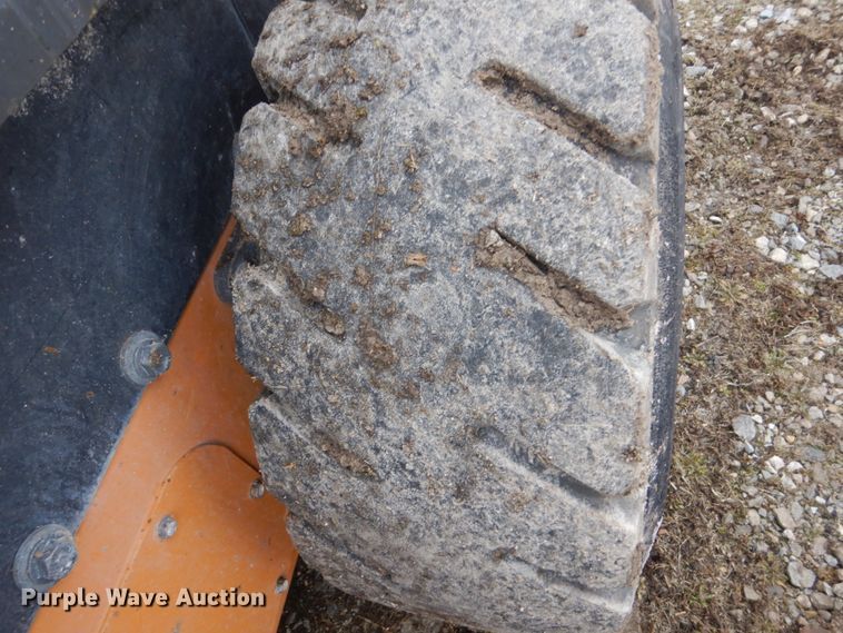 image for item FX9029 2015 Case SV280  skid steer loader