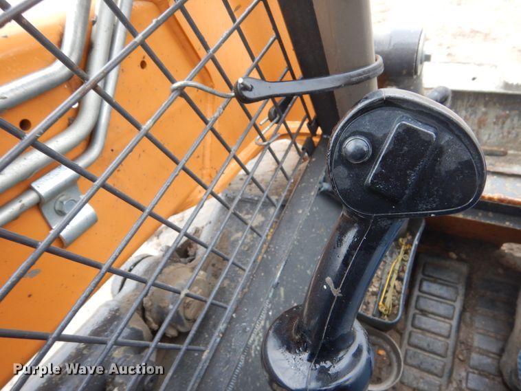 image for item FX9031 2014 Case SV250  skid steer loader