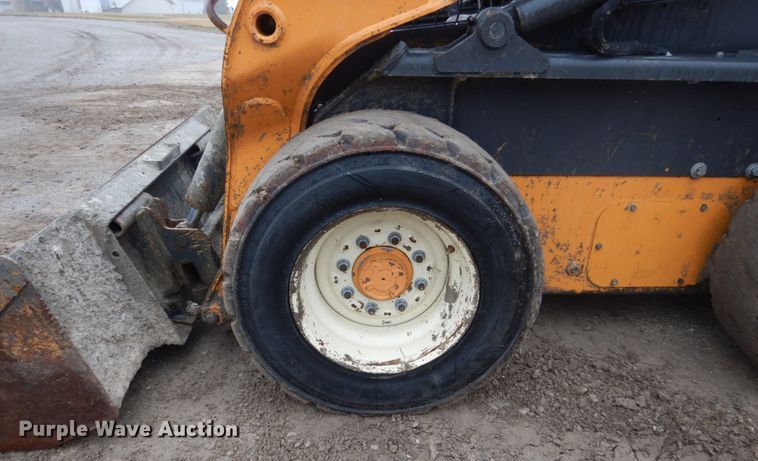 image for item FX9031 2014 Case SV250  skid steer loader