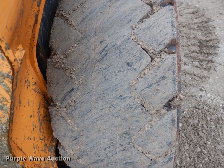 image for item FX9031 2014 Case SV250  skid steer loader