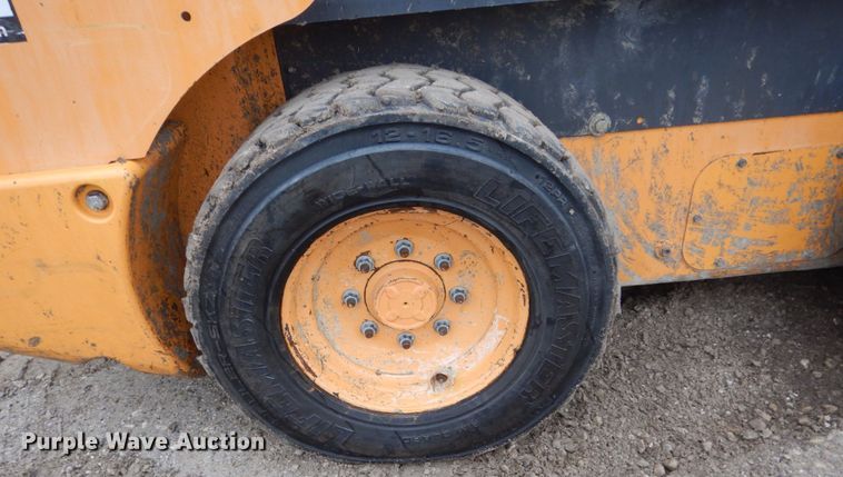 image for item FX9031 2014 Case SV250  skid steer loader