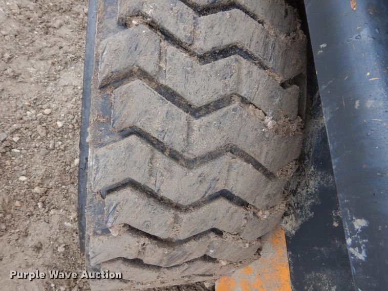 image for item FX9031 2014 Case SV250  skid steer loader